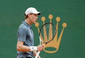 Siner posle pola godine izgubio set na nekom mastersu, ali ide u četvrtfinale Monte Karla